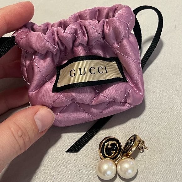 Gucci Blondie Pearl Earrings - Picture 7 of 7